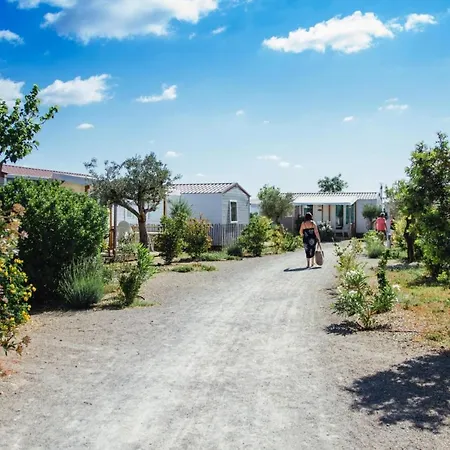 Mobile In With Great Pool Area * Sérignan